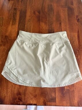 CALIA by Carrie Underwood Olive Green Athletic Skirt size small, like new